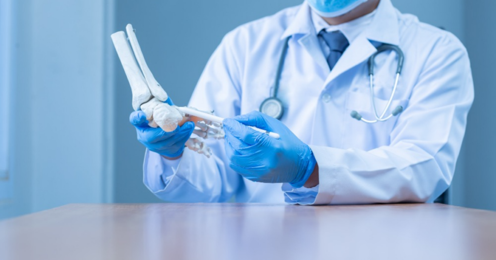 best orthopedic surgeon in Indore